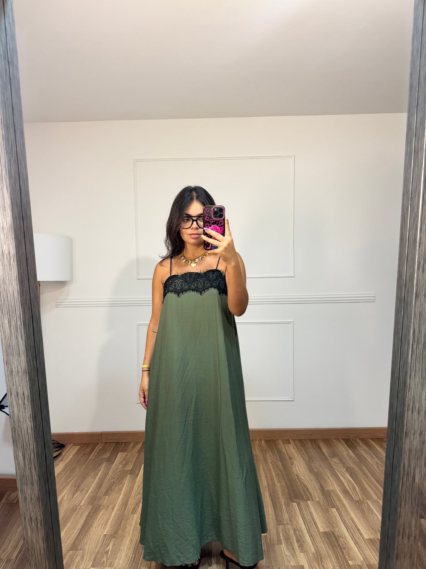 VESTIDO LENCERO