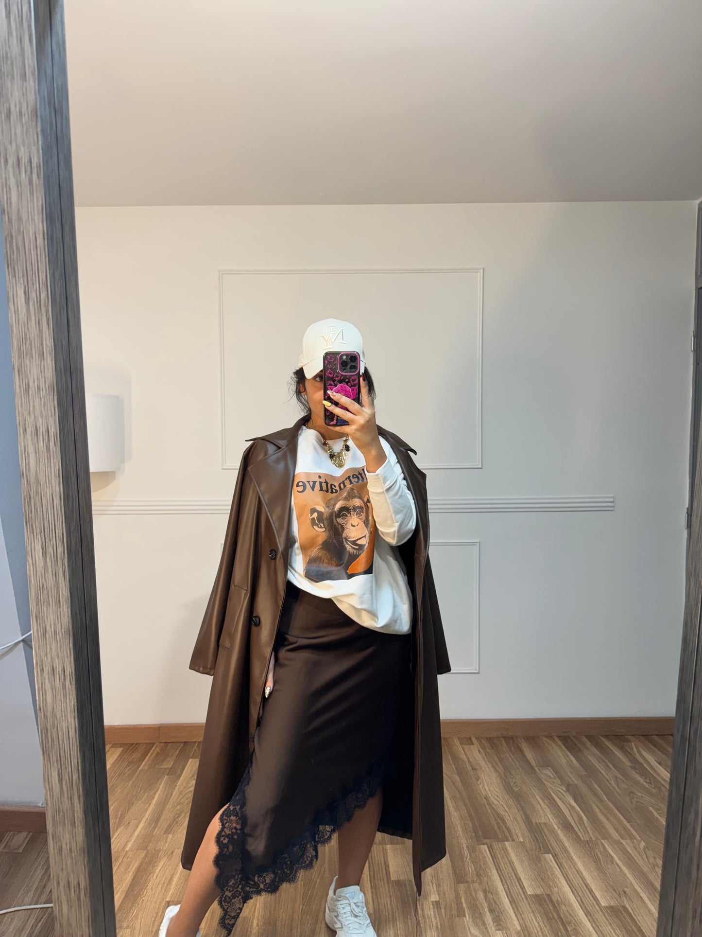 FALDA ASIMÉTRICA ENCAJE