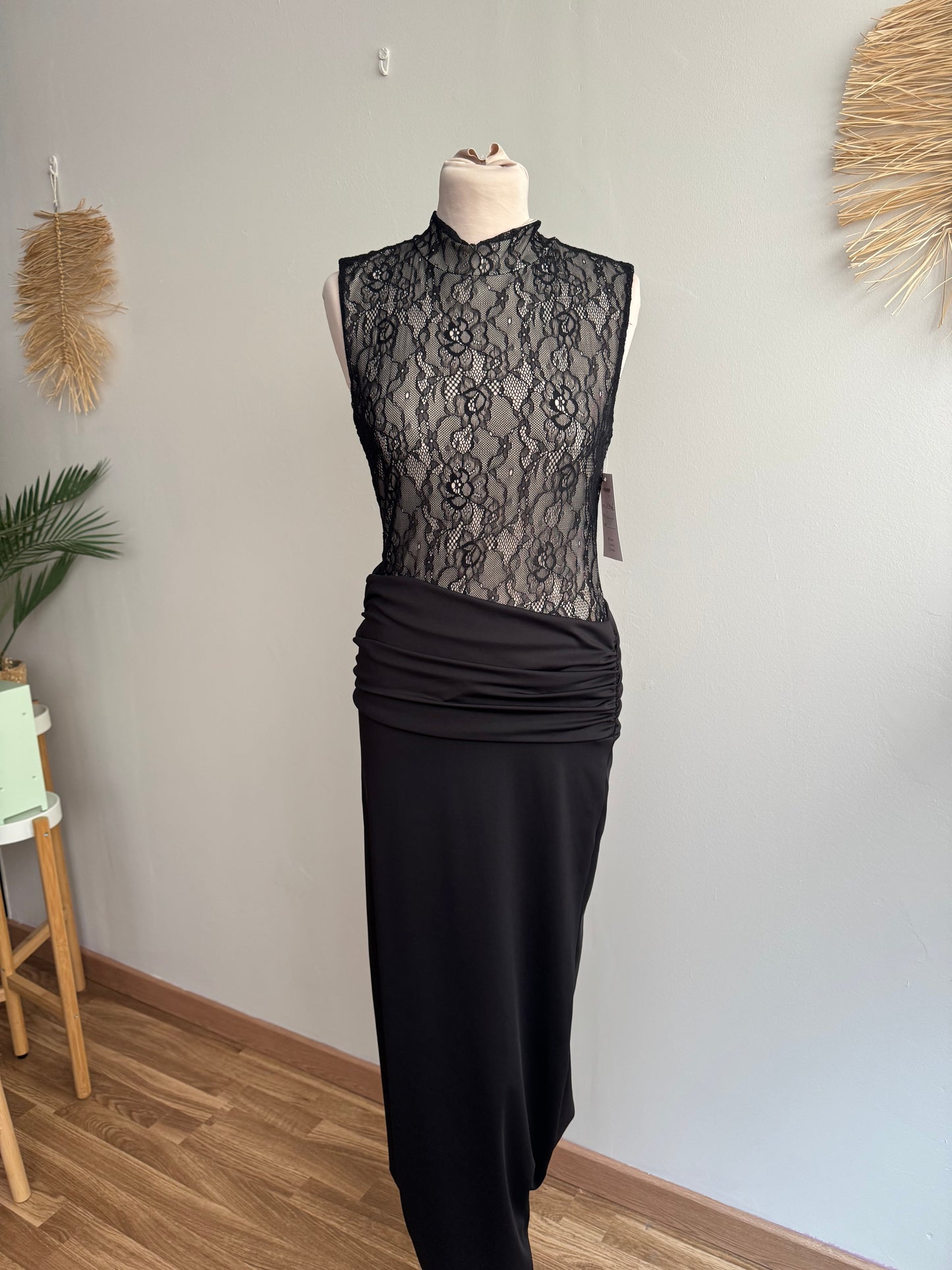VESTIDO ENCAJE