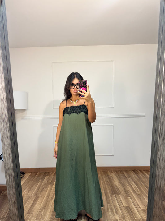VESTIDO LENCERO
