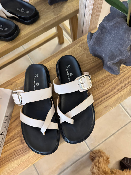 SANDALIA BEIGE