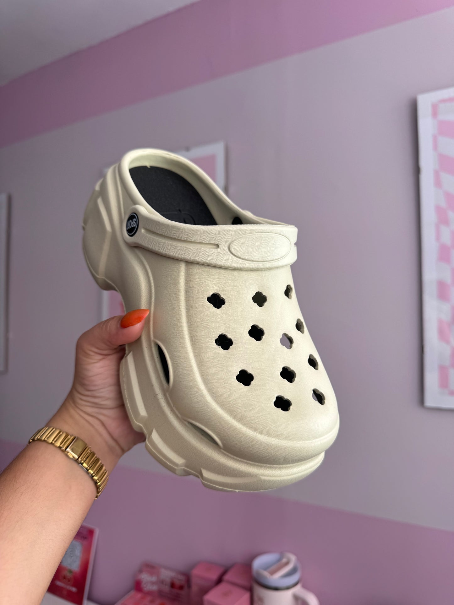 CROCS
