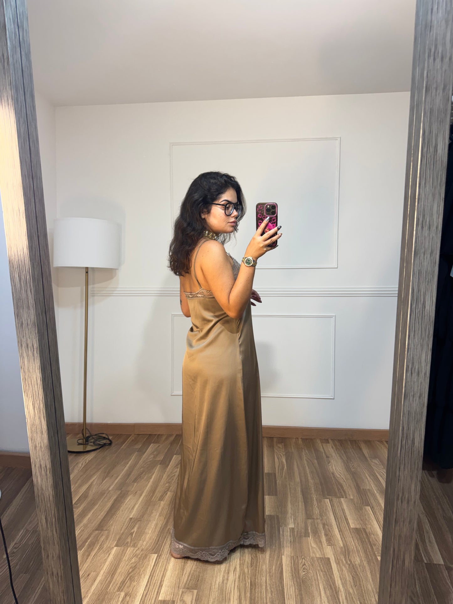 VESTIDO LENCERO