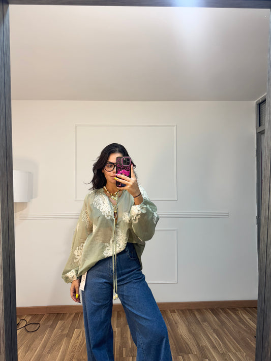 BLUSA BORDADA