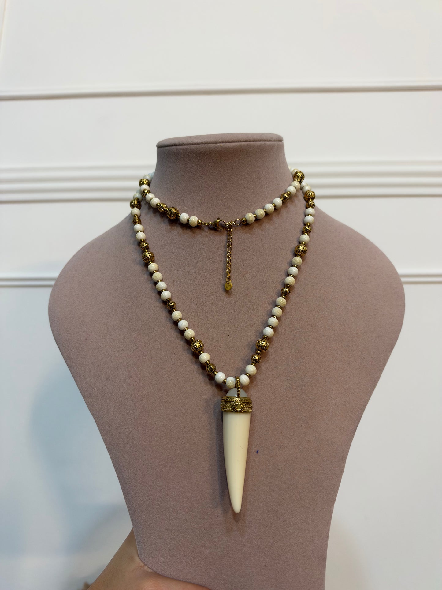 COLLAR CUERNO